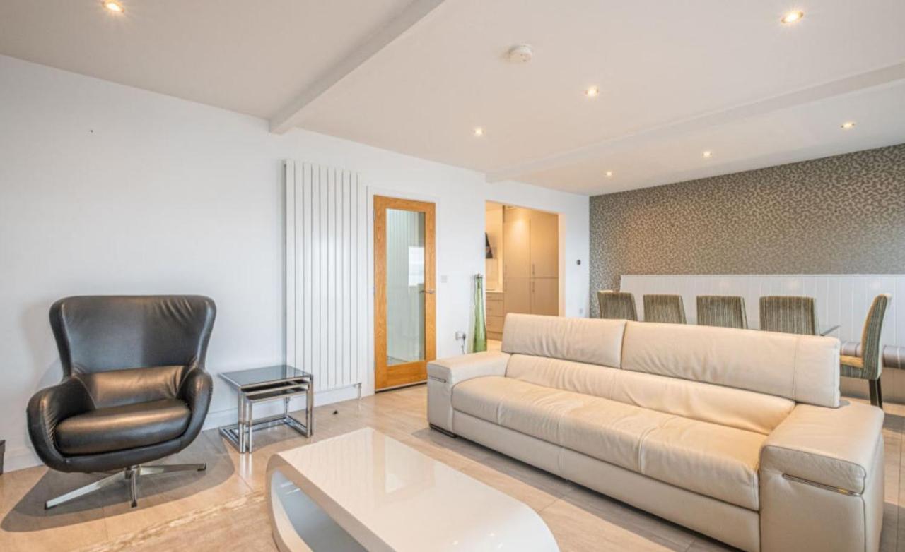 Promenade Apartment Panoramic Sea Views พอร์ตสจ๊วต ภายนอก รูปภาพ